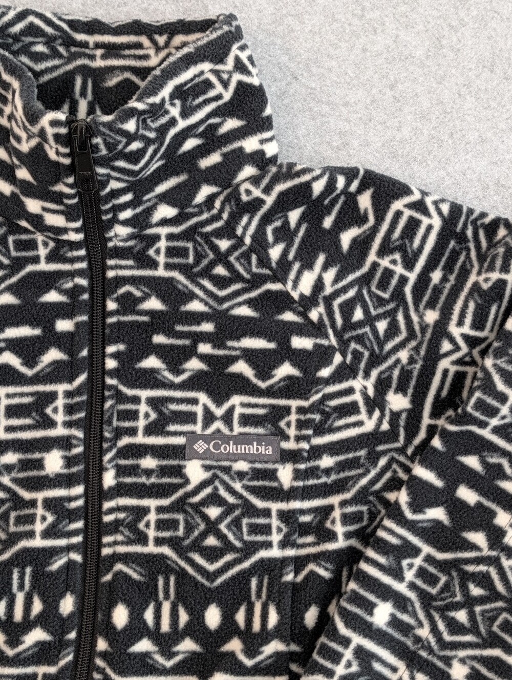 Columbia Full Zip Fleece Jacket M Black White Aztec Print Geometric Gorpcore - Picture 2 of 10